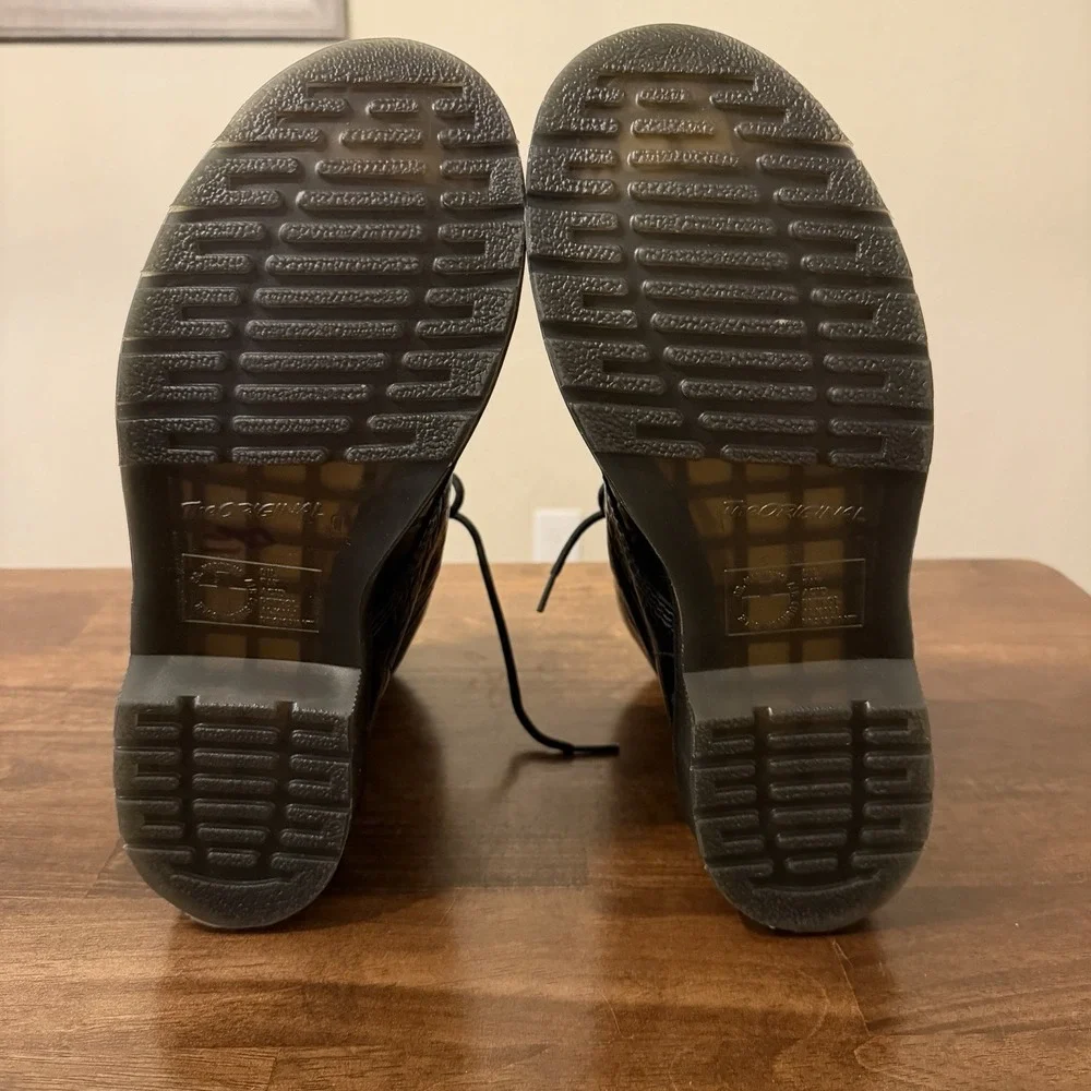 Dr. Martens 1460 Gunmetal Wild Croc Crocodile Embossed Combat Boots Women Size 9 - Picture 6 of 6